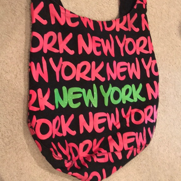 New York one strap over the shoulder/crossbody bag - Picture 1 of 3
